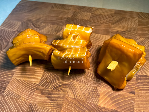 Шашлычок из кальмара х/к в Щелково