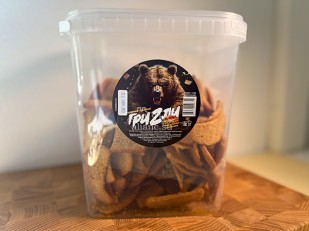 Форель радужная х/к: Ведро Ржаные гренки со вкусом Баварские колбаски (1 кг)