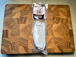 САМУРАЙ ЧИЛИ (стрипсы из дикого лосося) 100 гр: Колбаски сыровяленые Mini Fuet 