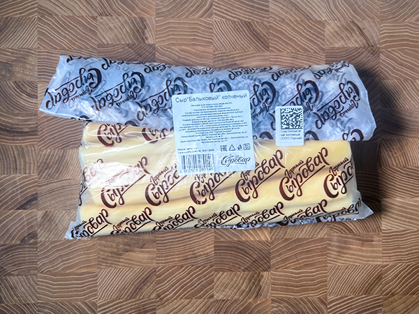Сыр 1 кг ГОРНЫЙ СЫРОВАР (Балыковый копчёный) в Щелково