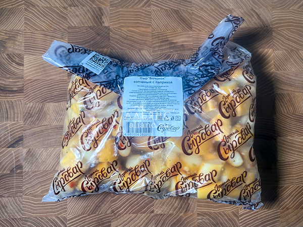 Сыр 1 кг ГОРНЫЙ СЫРОВАР (Бочонок копчёный с паприкой) в Щелково