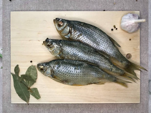 Лаваш со вкусом холодца и хрена: Красноперка вяленая